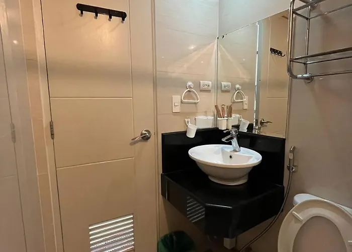 Apartamento Marvinn's Wayfarer By Lvh - Balcony, Smoking Allowed, Near The Swimming Pool, With Free Wifi And Netflix Manila