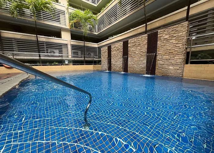 Marvinn's Wayfarer By Lvh - Balcony, Smoking Allowed, Near The Swimming Pool, With Free Wifi And Netflix Manila