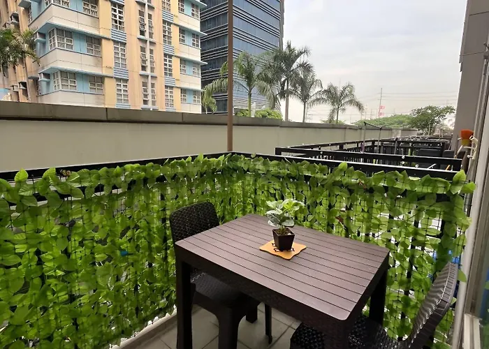 Marvinn's Wayfarer By Lvh - Balcony, Smoking Allowed, Near The Swimming Pool, With Free Wifi And Netflix Apartamento